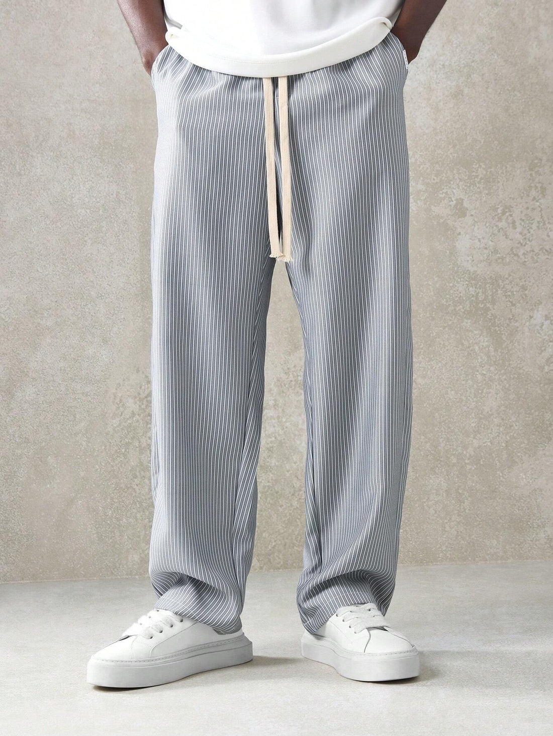 Calça Manfinity Listrada Blues — Foto 1