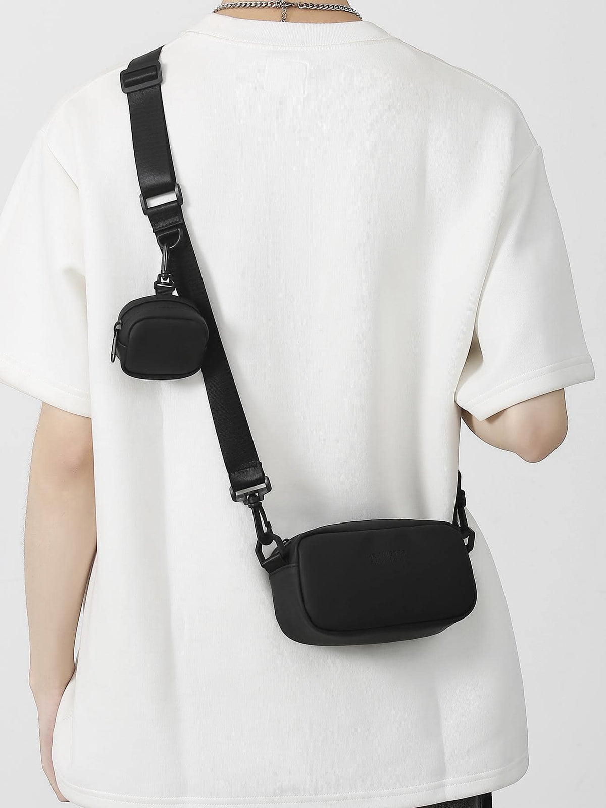 Shoulder bag Manfinity Fivela Acessório — Foto 3