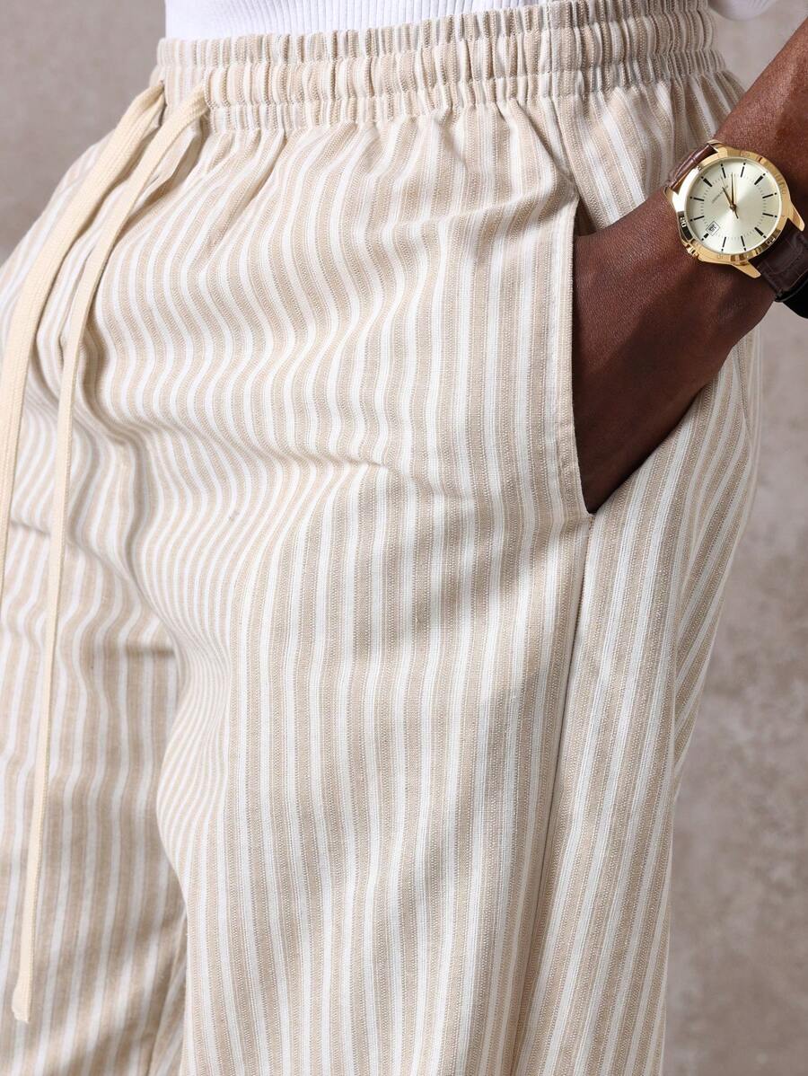 Calça Manfinity Studios Linen Pinstripe Relaxed Trousers — Foto 15