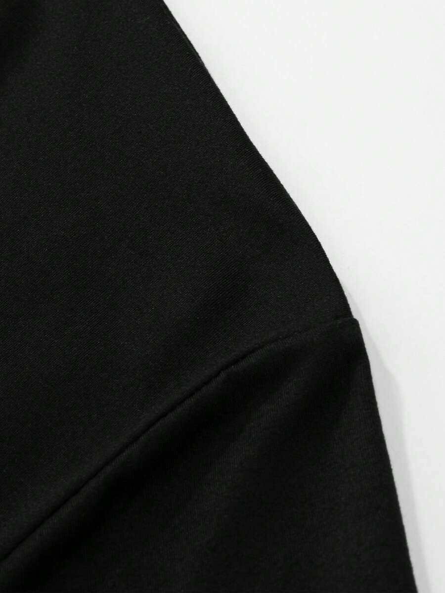 Camiseta Manfinity Gola Minimal — Foto 4