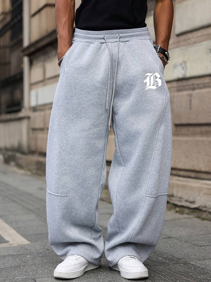 Calça Manfinity Studios Monogram Sweatpants — Foto 1