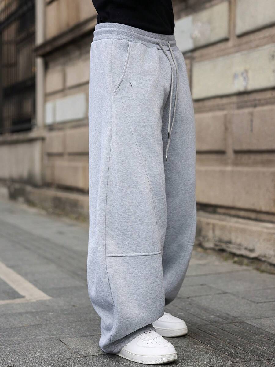 Calça Manfinity Studios Monogram Sweatpants — Foto 6