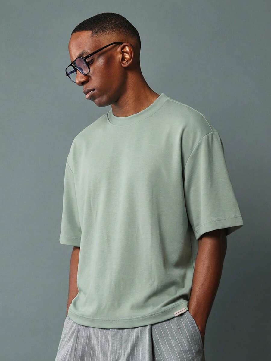Camiseta Manfinity Cropped Quadrado — Foto 19