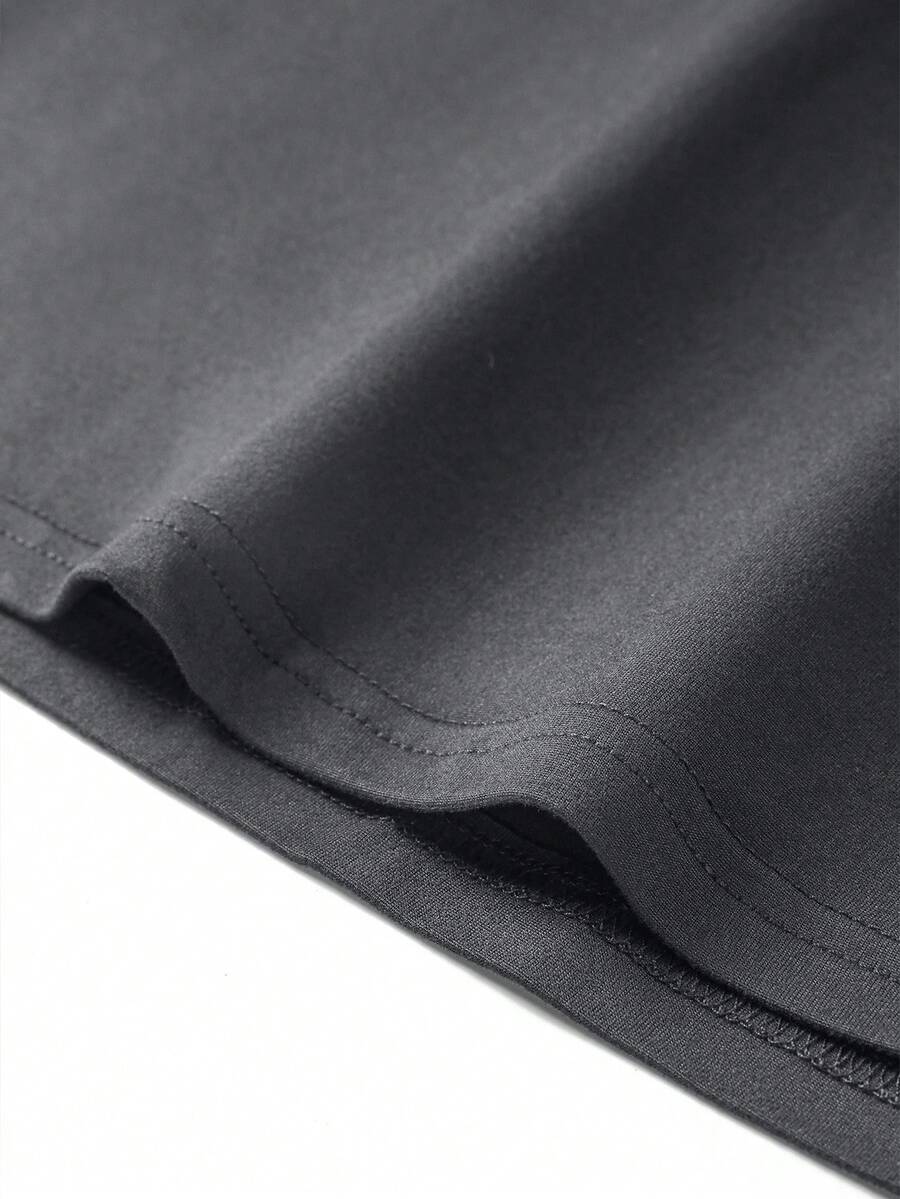 Camiseta Manfinity Gola Minimal — Foto 13