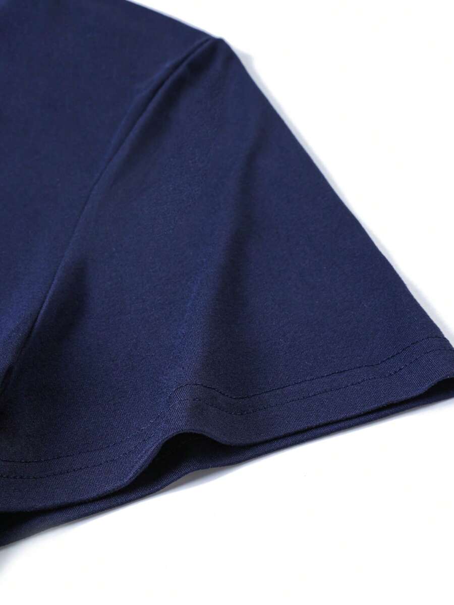 Camiseta Manfinity Gola Minimal — Foto 10