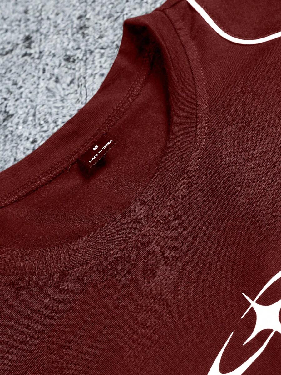 Camiseta Manfinity Folgado Estampa Gráfica Recorte — Foto 11