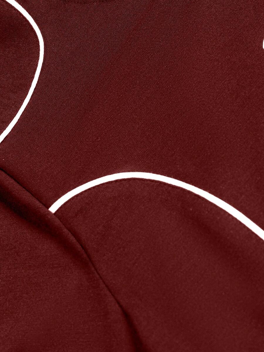 Camiseta Manfinity Folgado Estampa Gráfica Recorte — Foto 13