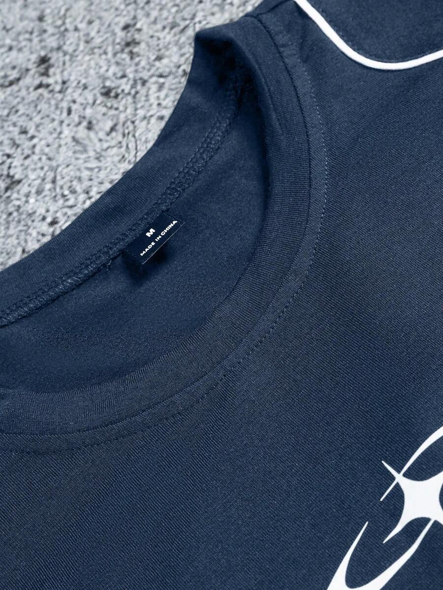 Camiseta Manfinity Folgado Estampa Gráfica Recorte — Foto 23
