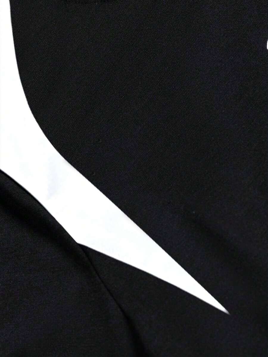Camiseta Manfinity Folgado Estampa Gráfica Recorte — Foto 29
