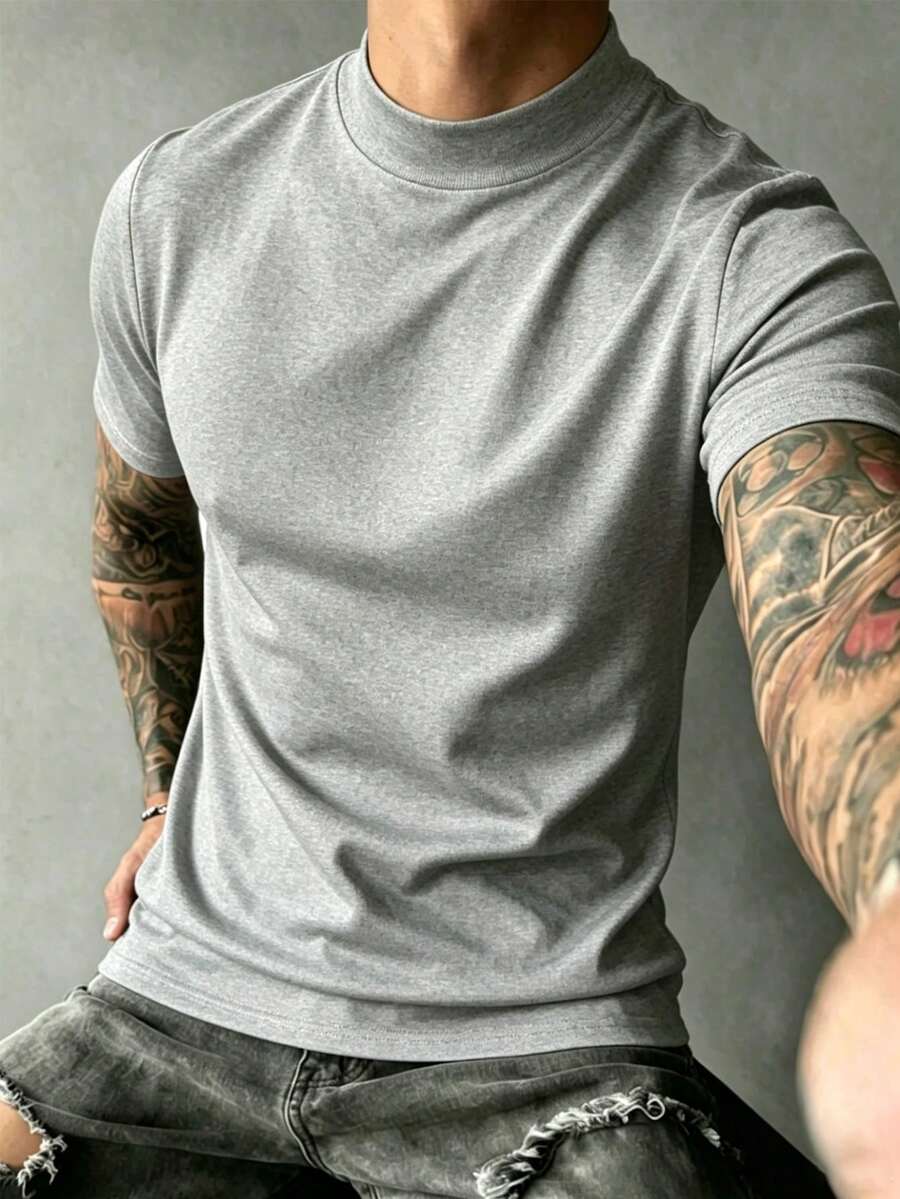 Camiseta Manfinity Gola Minimal — Foto 35