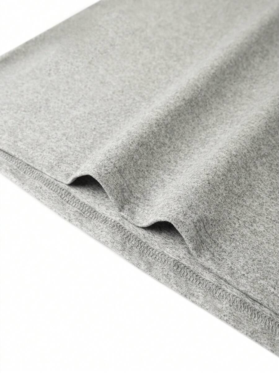 Camiseta Manfinity Gola Minimal — Foto 39
