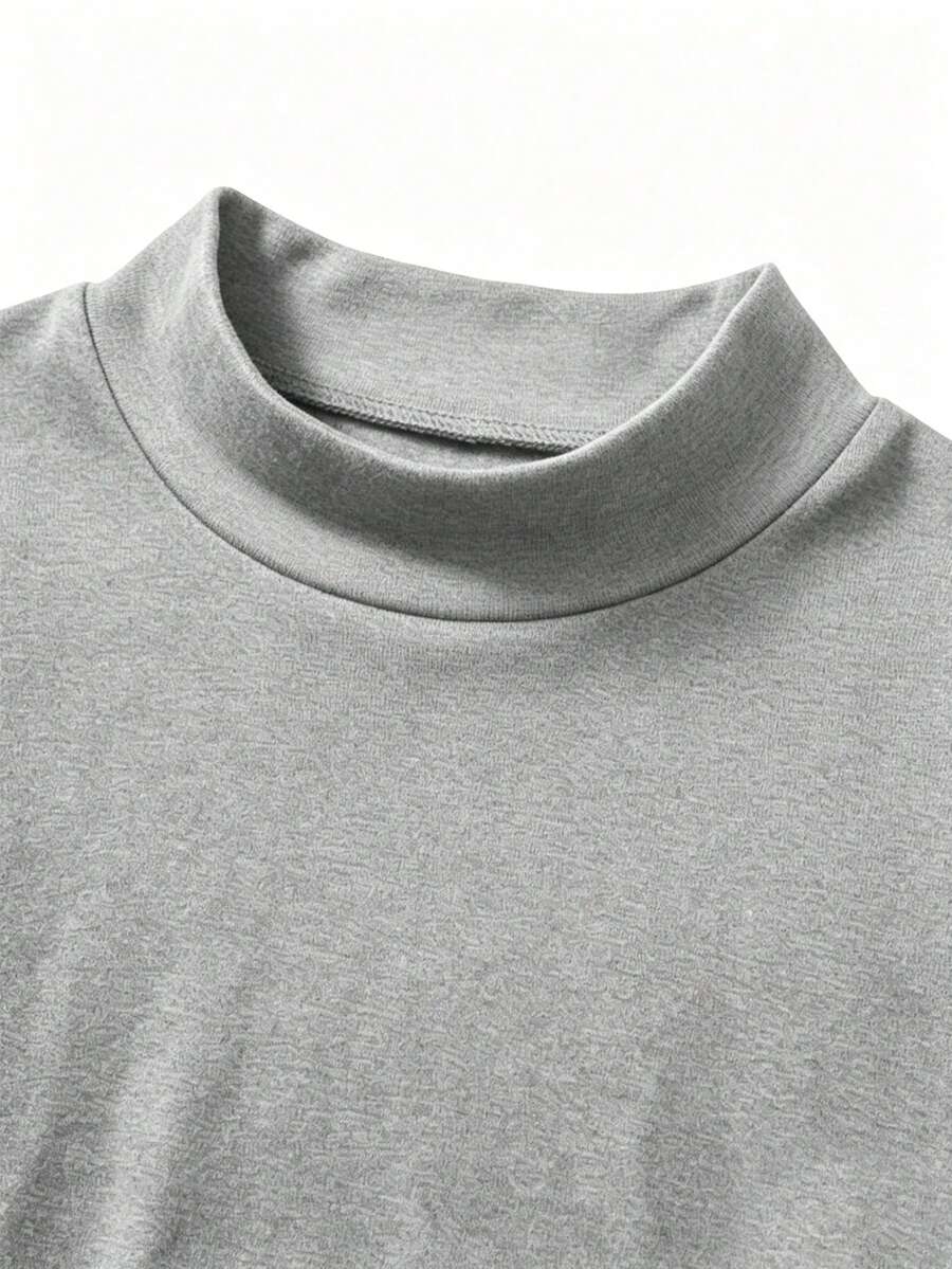 Camiseta Manfinity Gola Minimal — Foto 37