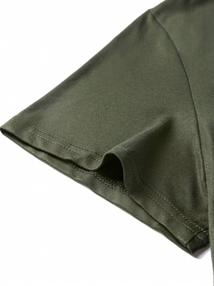 Camiseta Manfinity Gola Minimal — Foto 44