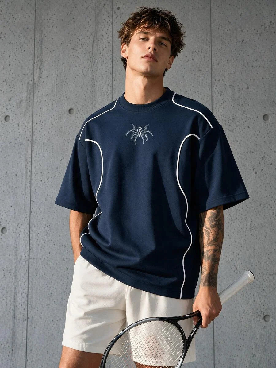 Camiseta Manfinity Folgado Estampa Gráfica Recorte — Foto 48