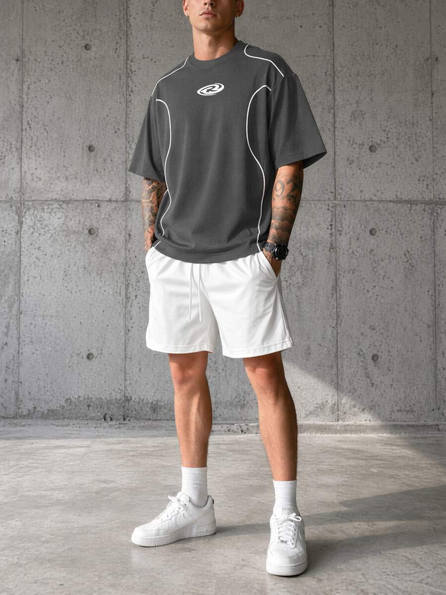 Camiseta Manfinity Folgado Estampa Gráfica Recorte — Foto 44