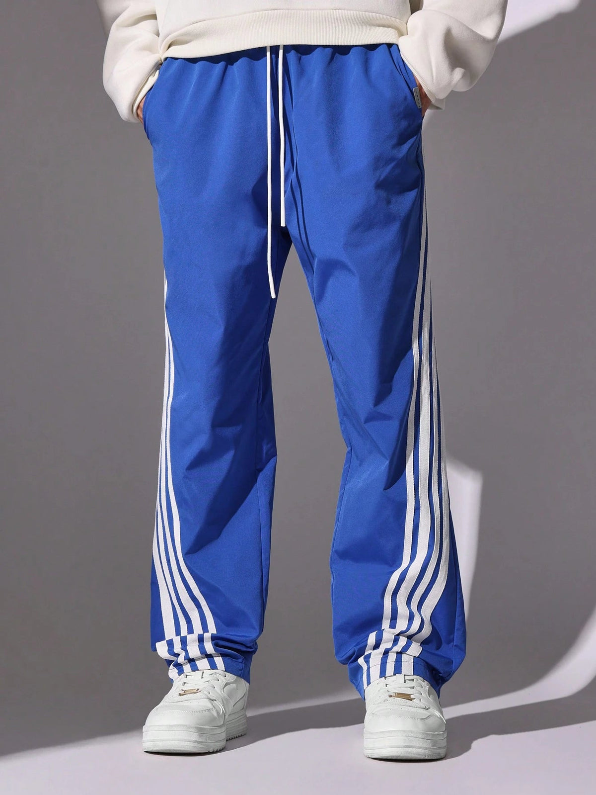 Calça Manfinity Retrolist — Foto 3