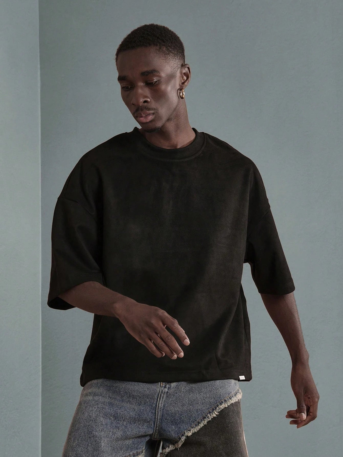 Camiseta Manfinity Veludo Boxy — Foto 2