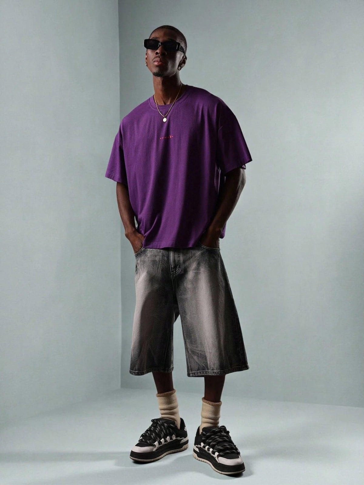 Camiseta Manfinity Purplee — Foto 2