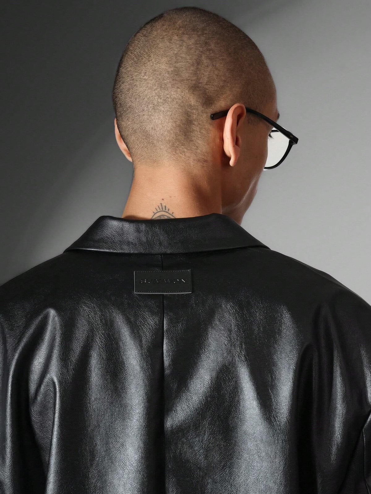 Blazer Manfinity PU Aesthetic — Foto 2