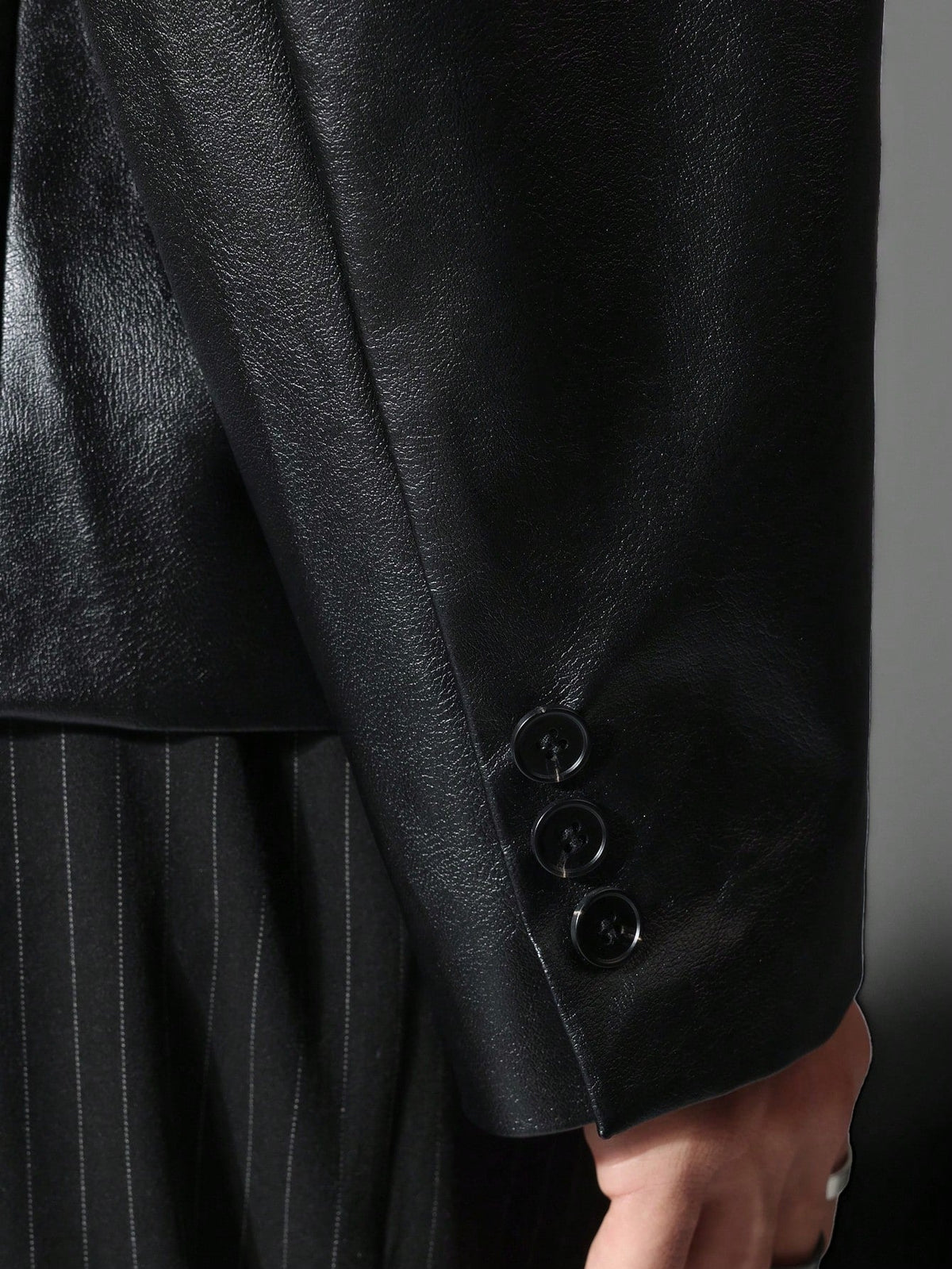 Blazer Manfinity PU Aesthetic — Foto 3
