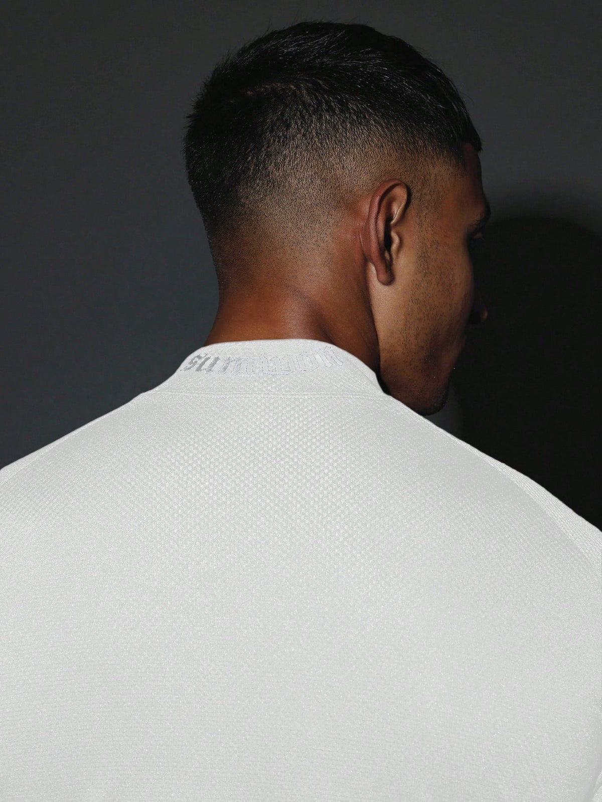Camiseta Manfinity Fit Longer — Foto 7
