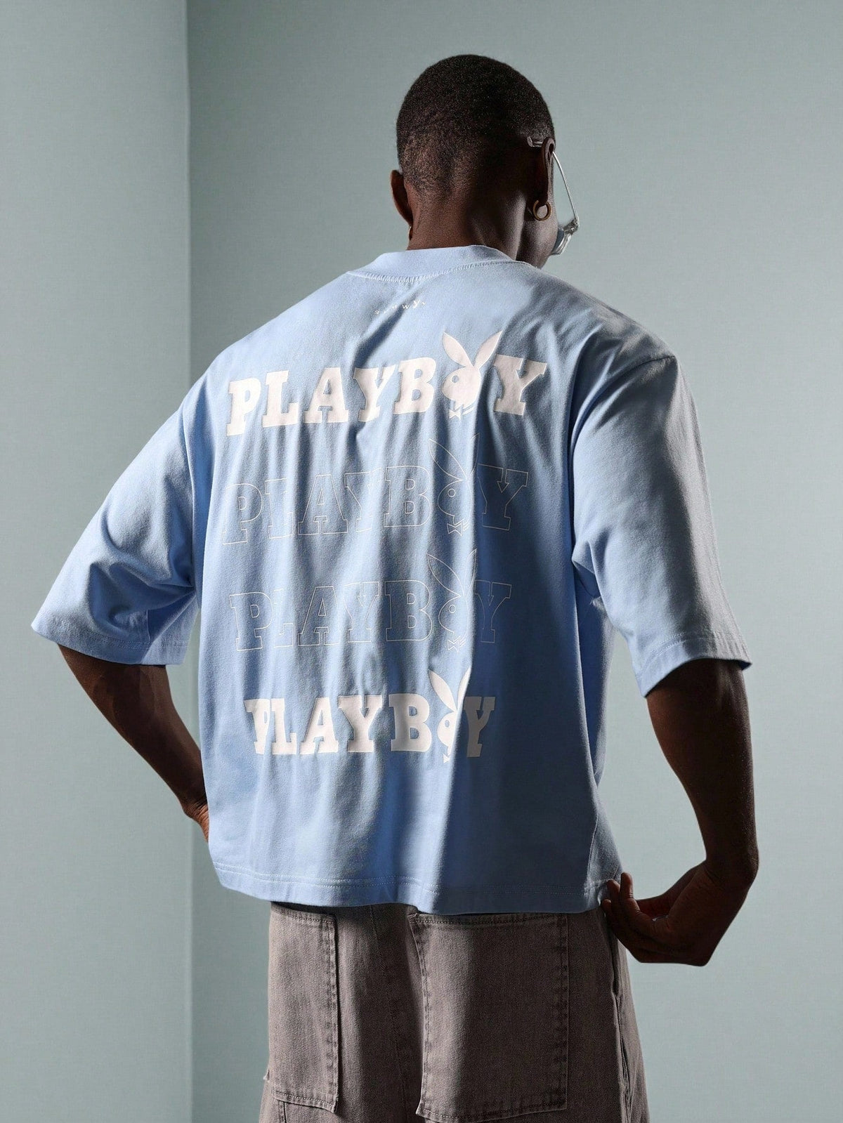 Camiseta Manfinity Oversized Fleece — Foto 4