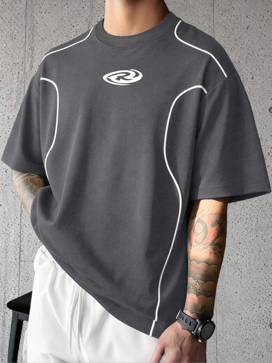 Camiseta Manfinity Folgado Estampa Gráfica Recorte — Foto 38