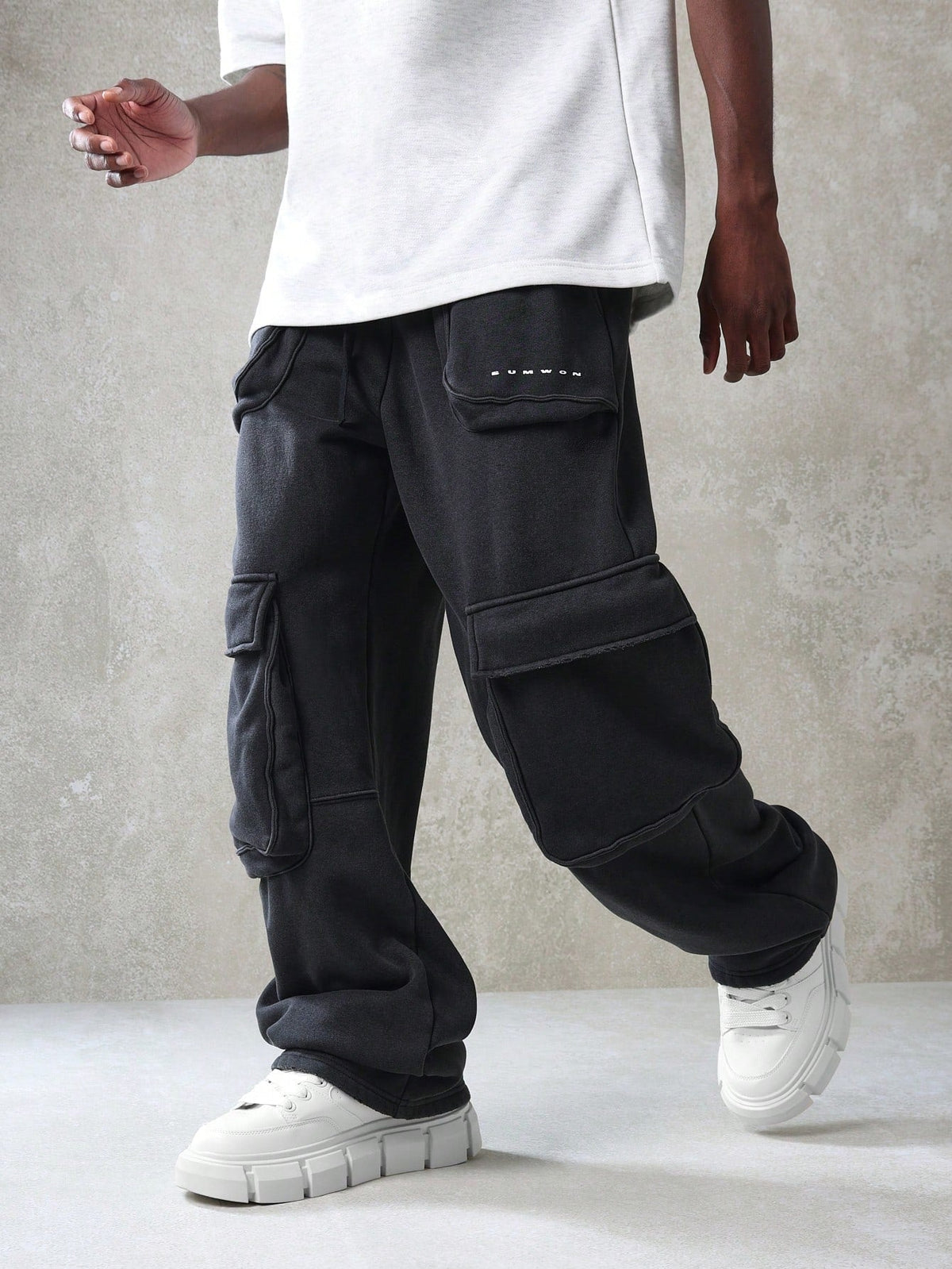 Calça Manfinity Cargo Future — Foto 1