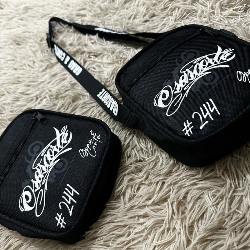 Shoulder bag Manfinity Estampada Unissex — Foto 3