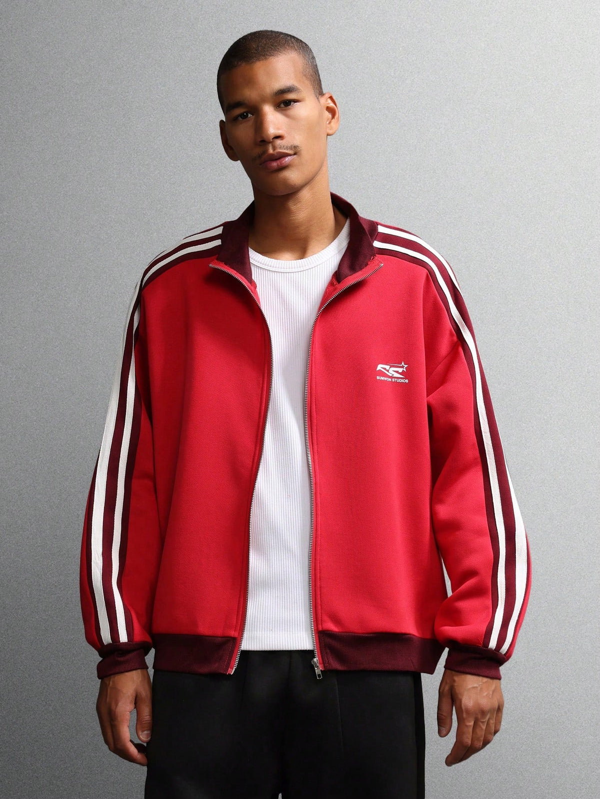 Blusa Manfinity Varsity — Foto 1