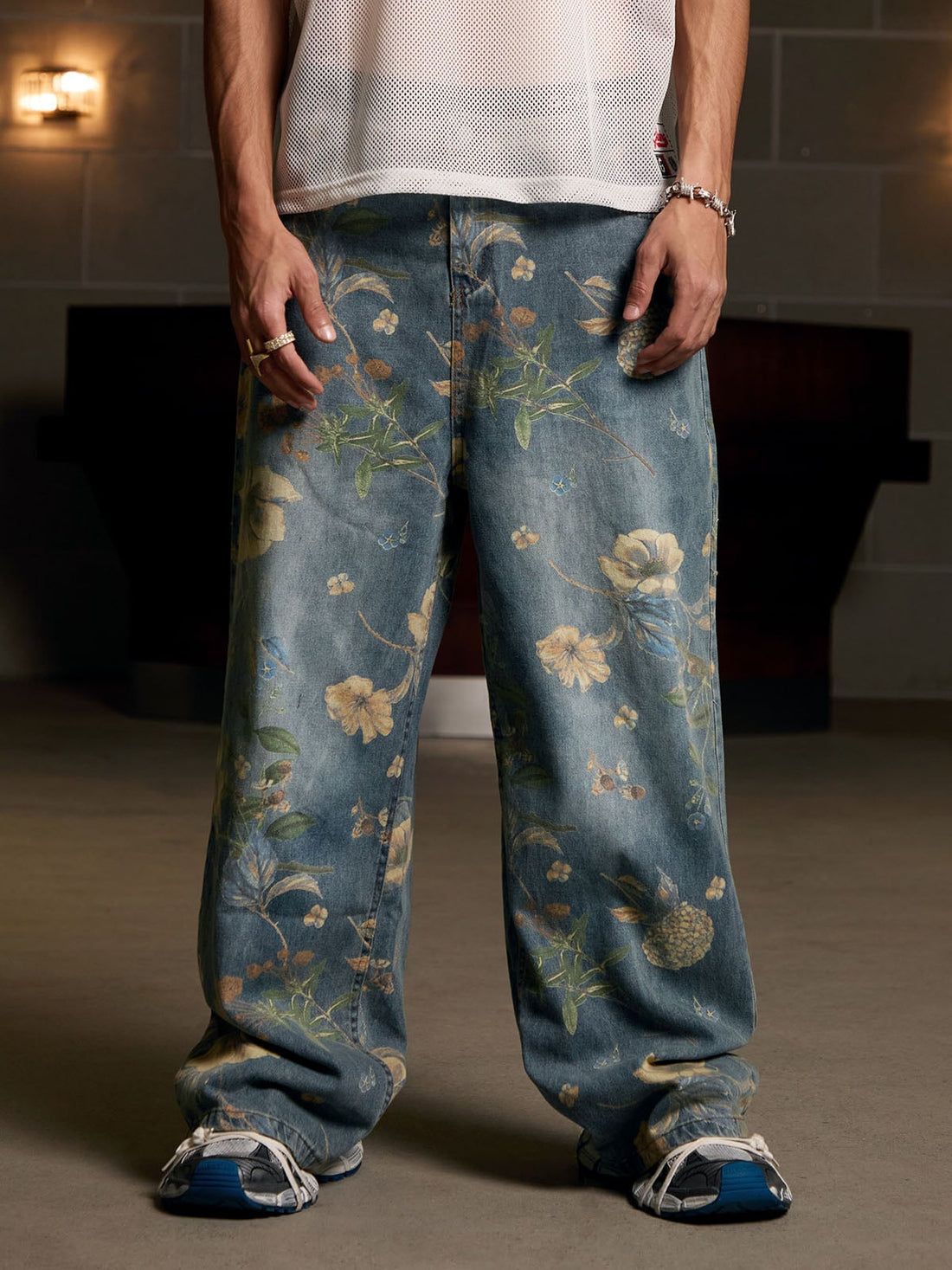 Calça Manfinity Florals Carpenter Pant — Foto 1