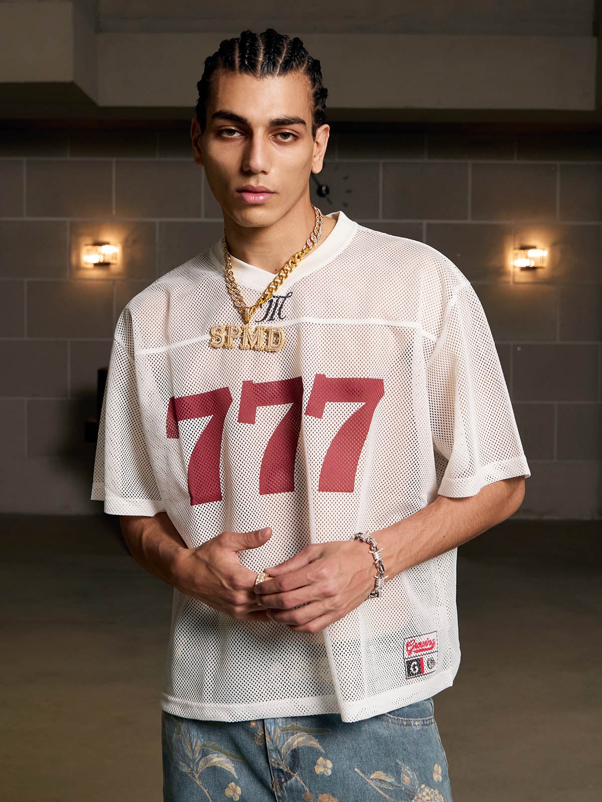 Camiseta Manfinity Jersey Letter 777 — Foto 1