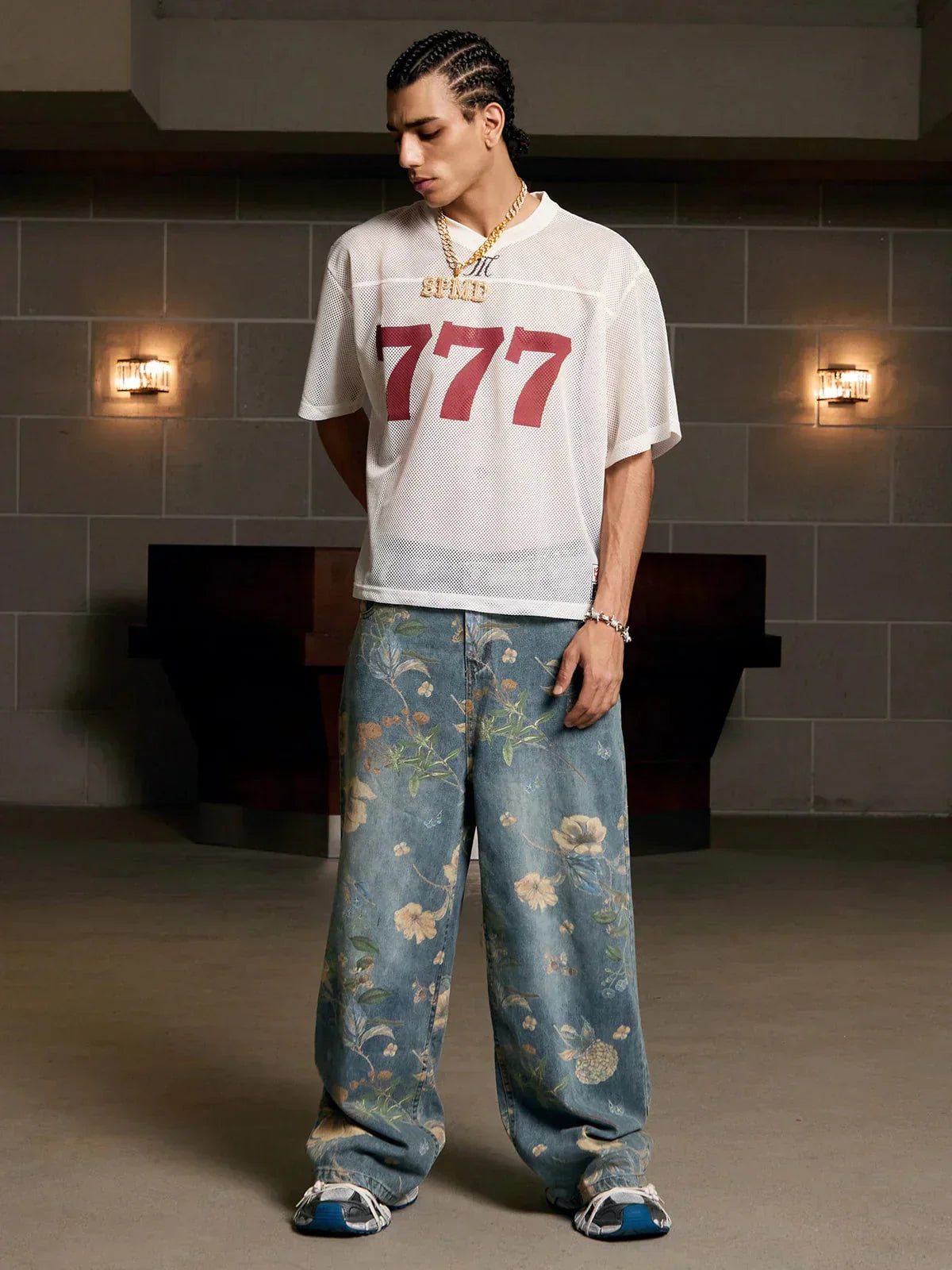Camiseta Manfinity Jersey Letter 777 — Foto 6