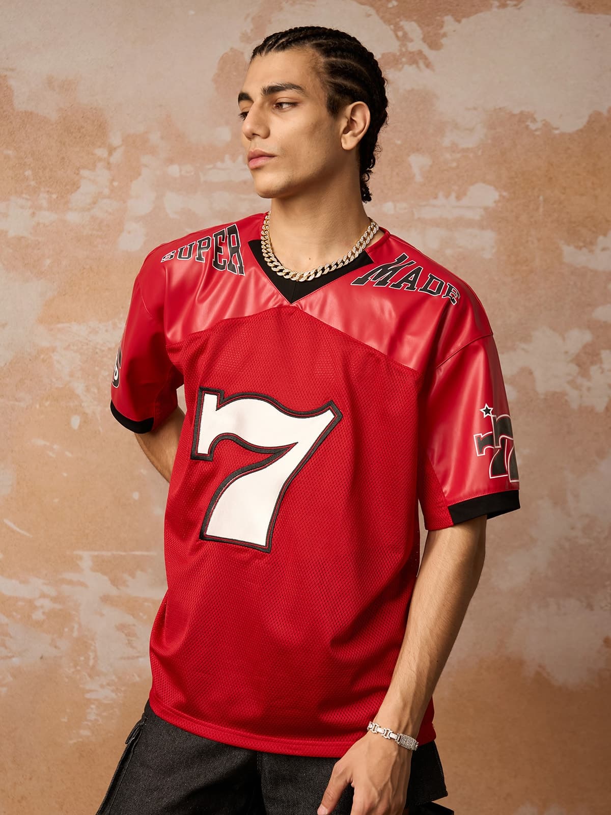 Camiseta Manfinity Studios Red Retro Jersey Oversized — Foto 10